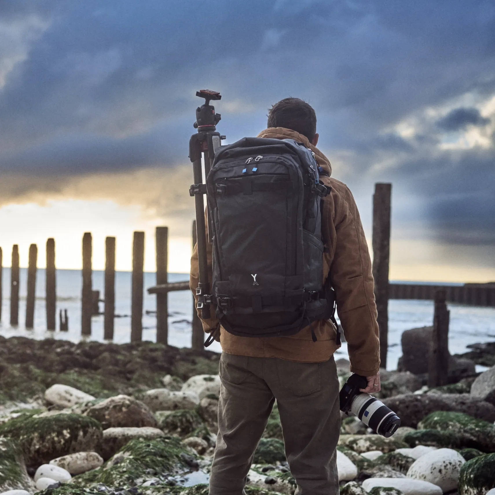 [FJ007100] FJORD 60-C ECONYL® GEN 4 Adventure Camera Backpack (Graphite Black)